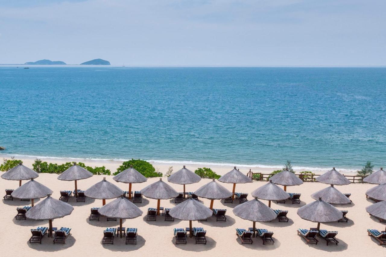 The St. Regis Yalong Bay Санья