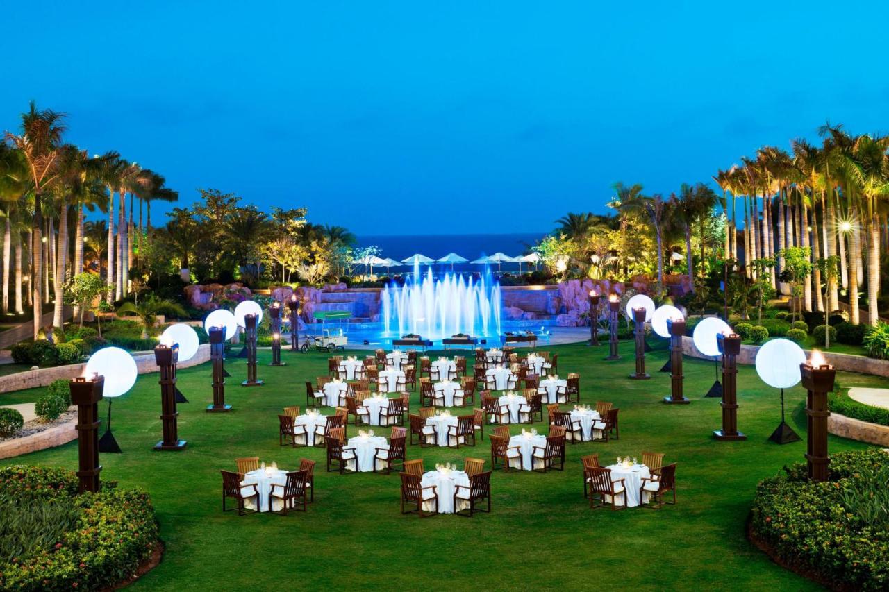 Курортный комплекс The St. Regis Yalong Bay